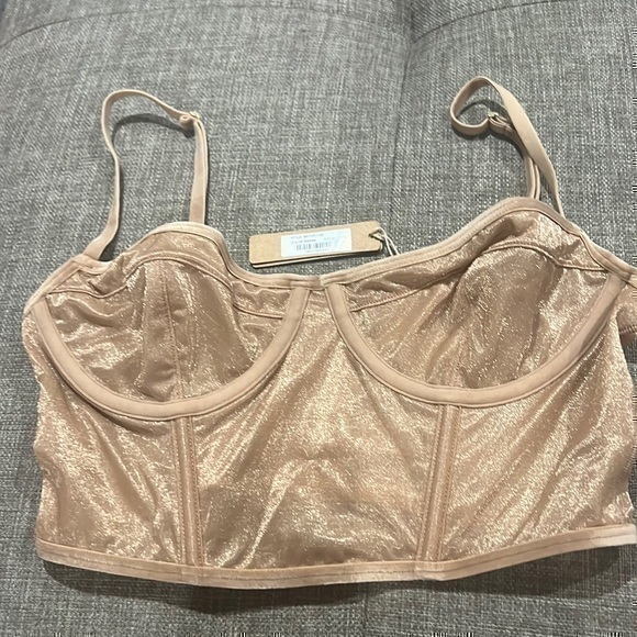 SKIMS Tops - Skims Sheer/Velvet Underwire Top